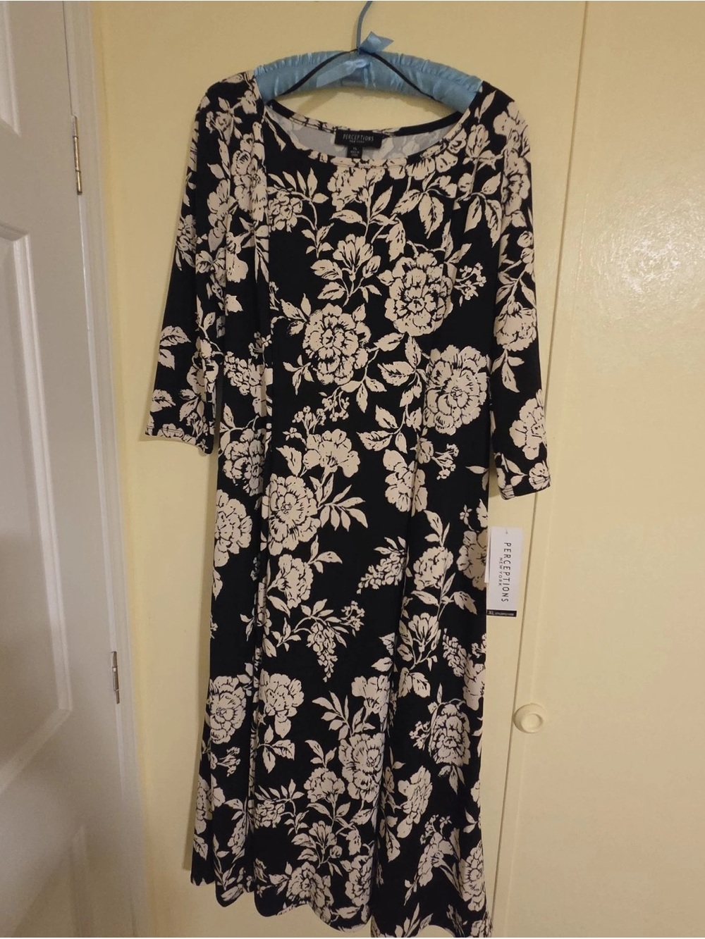 Perceptions Black & White Floral Midi Dress